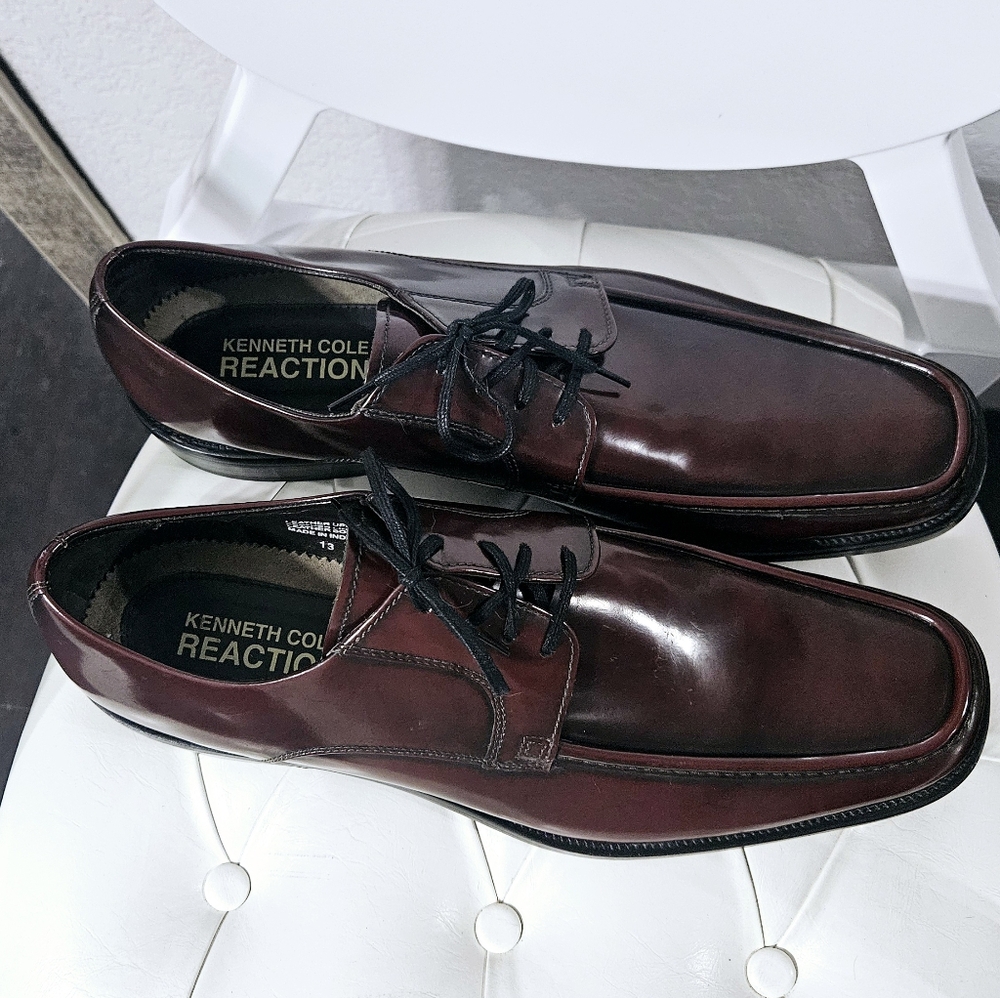 Kenneth Cole Reaction Black Cherry Oxfords